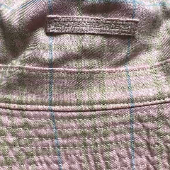 AUTHENTIC BURBERRY WOMEN’S BUCKET HAT OS IN EXCELLENT CONDITION! - Picture 5 of 5